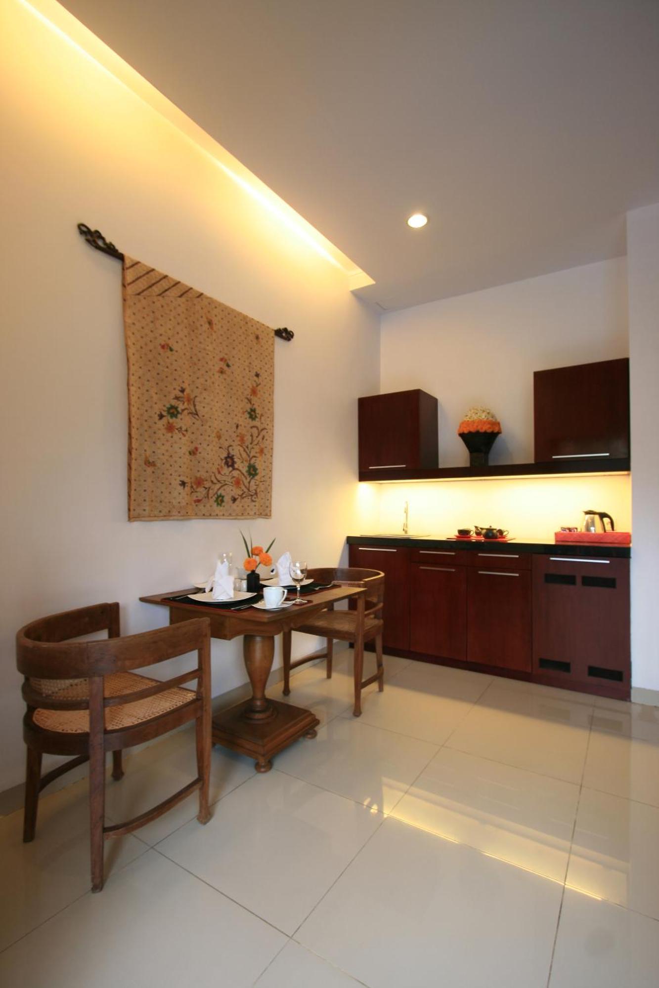 סמיניאק Kamar Kamar Boutique Hotel מראה חיצוני תמונה