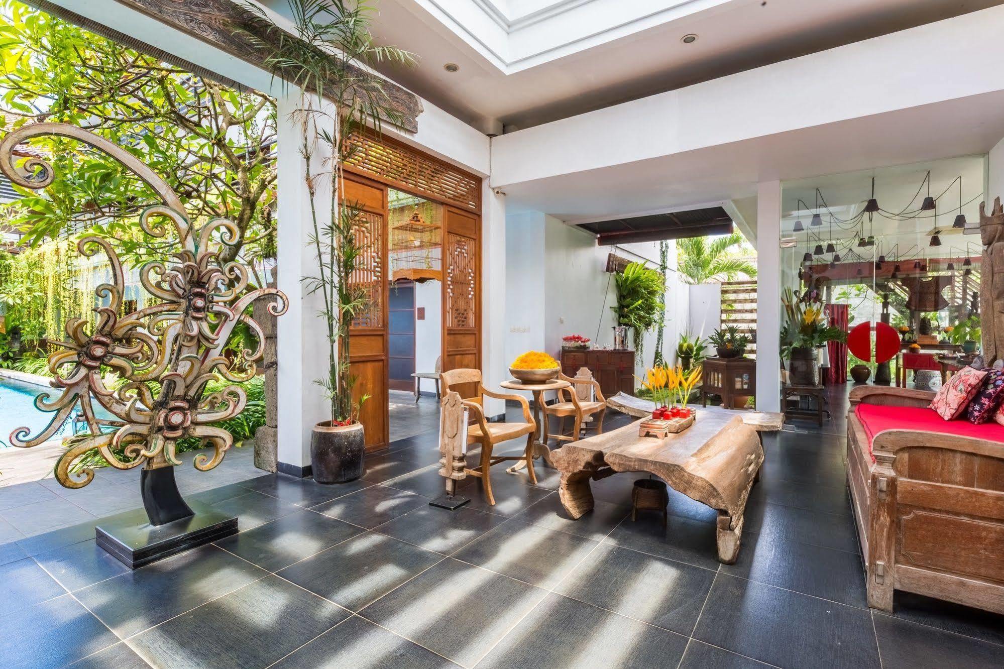 סמיניאק Kamar Kamar Boutique Hotel מראה חיצוני תמונה