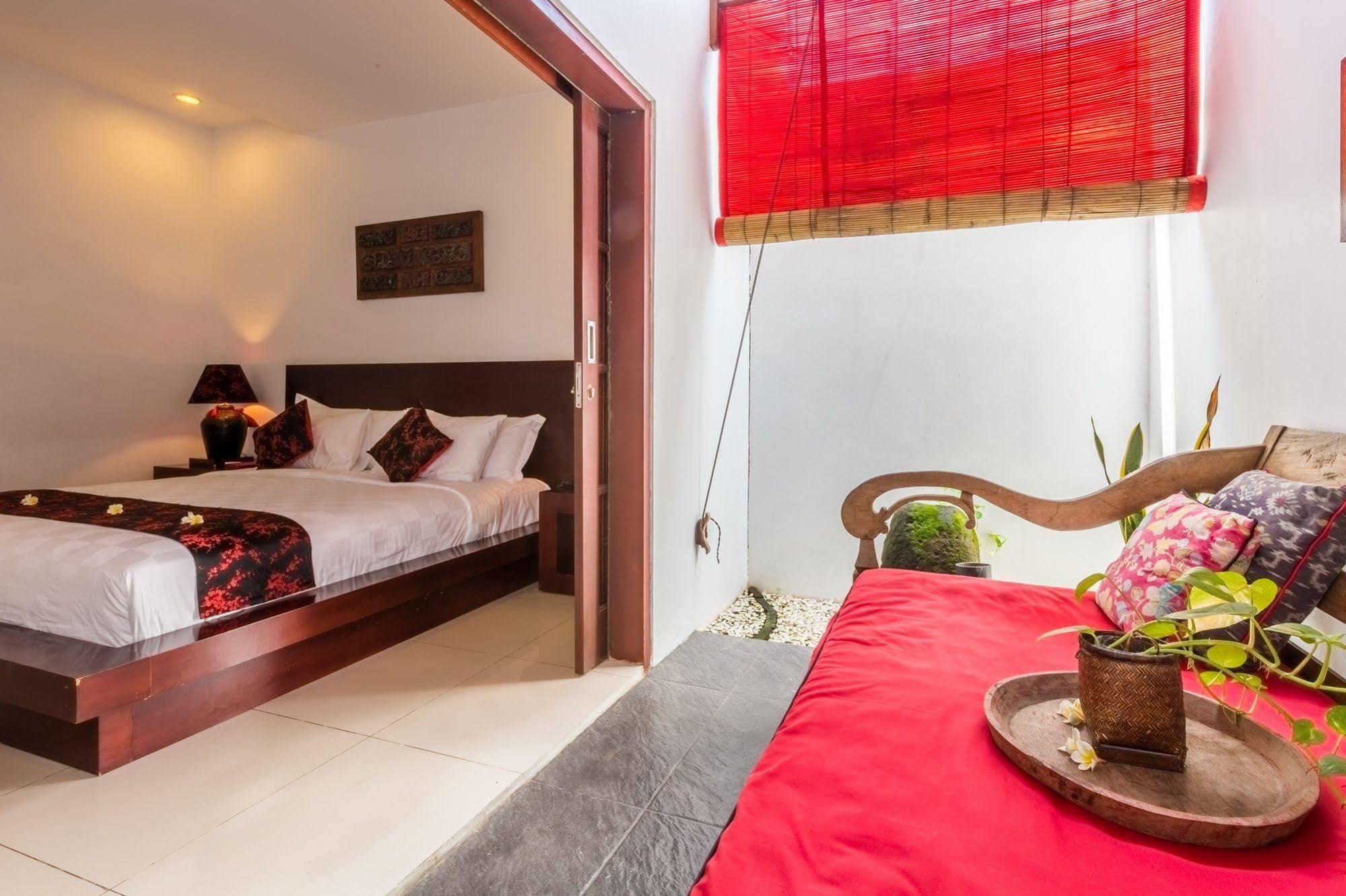 סמיניאק Kamar Kamar Boutique Hotel מראה חיצוני תמונה