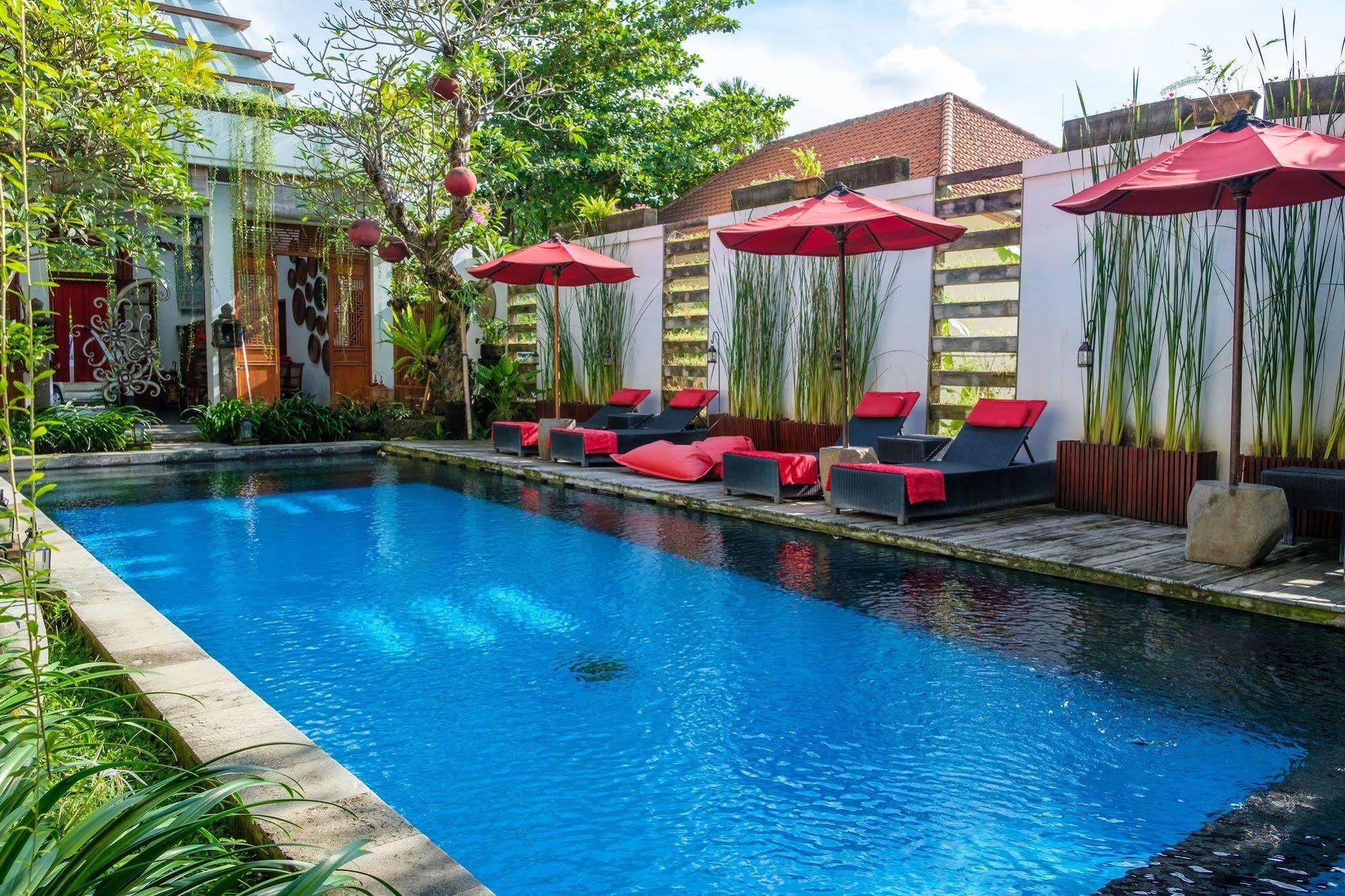 סמיניאק Kamar Kamar Boutique Hotel מראה חיצוני תמונה