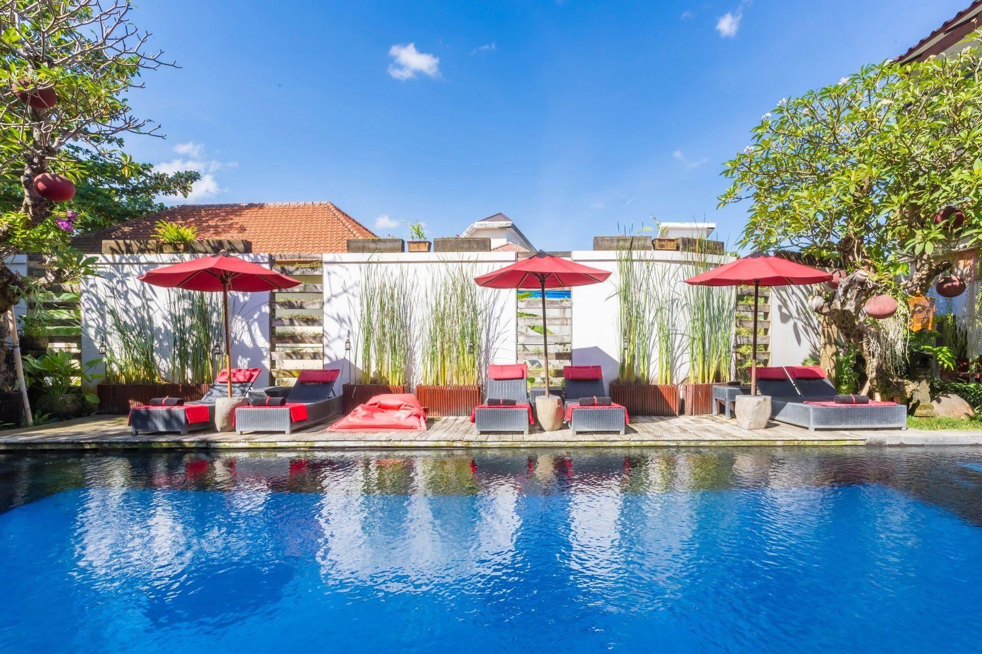 סמיניאק Kamar Kamar Boutique Hotel מראה חיצוני תמונה